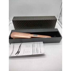 Rmovc Professional Hair Straightener Flat Iron Heats up to 450 Degrees